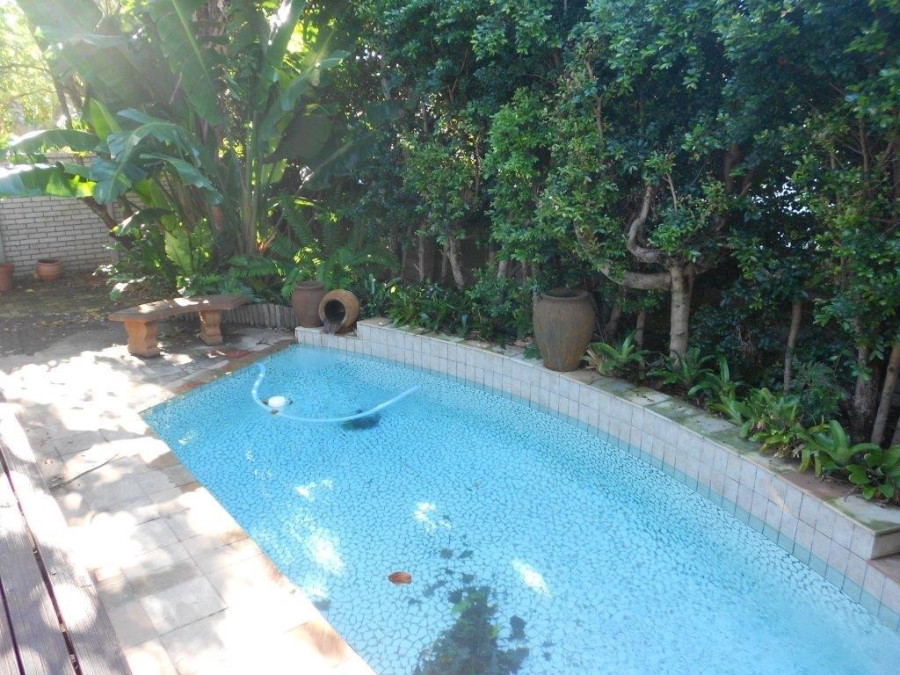 2 Bedroom Property for Sale in Bonza Bay Eastern Cape